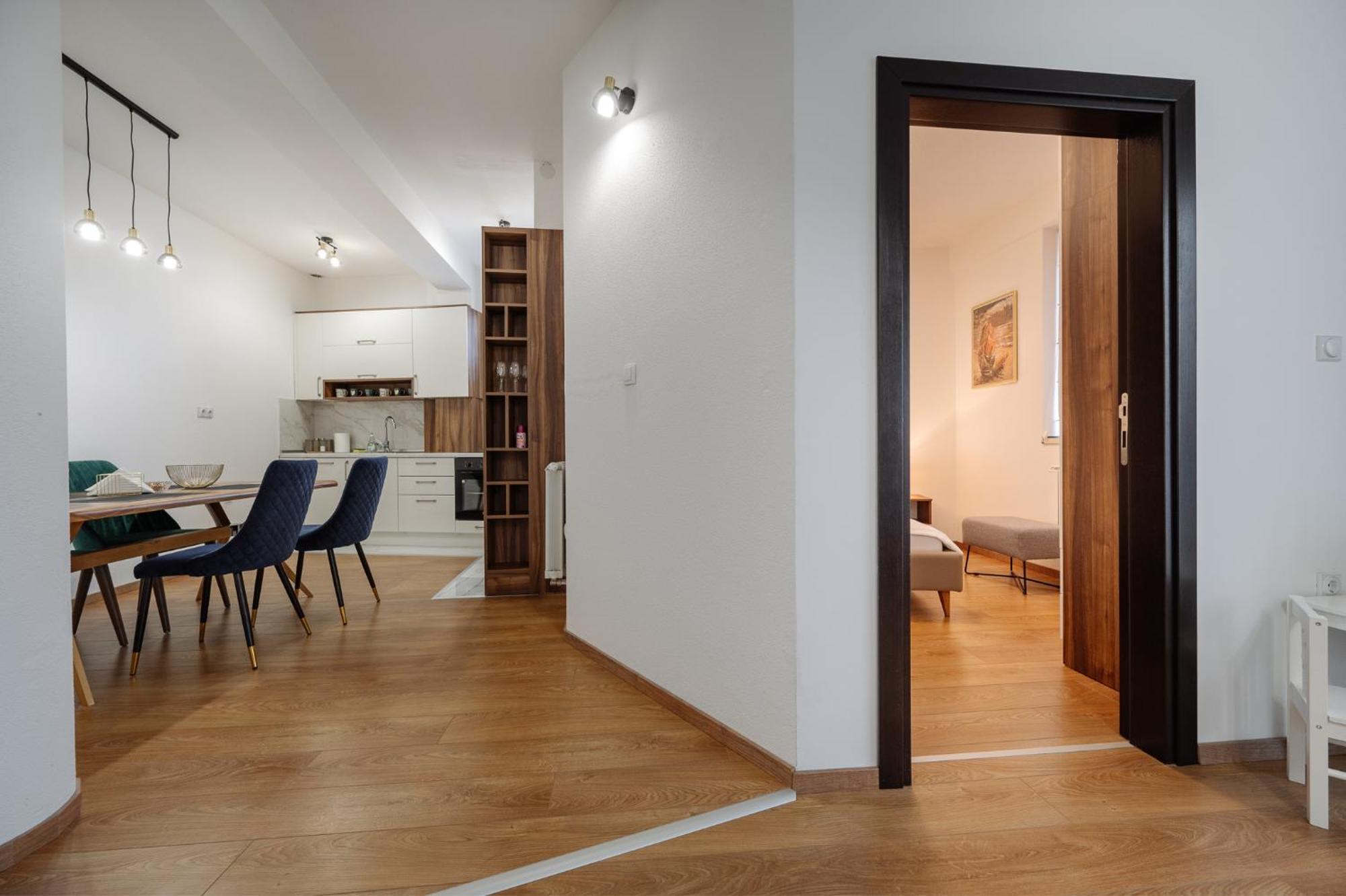 Apartman Square Trg Приедор Экстерьер фото
