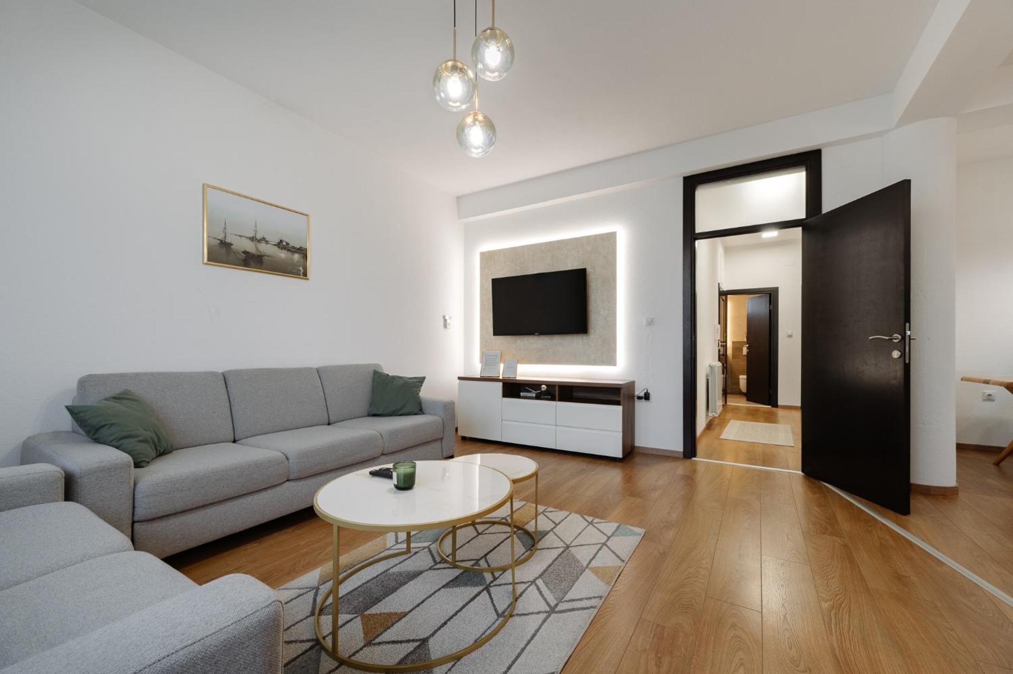Apartman Square Trg Приедор Экстерьер фото